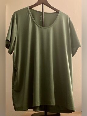 Real Essentials 3X Women's Dry Fit Tech Stretch Short-Sleeve Crew Neck T-Shirt